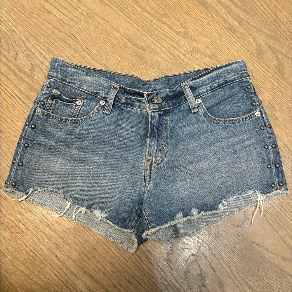 Levi’s Jean Shorts Metal Stud Embellishment women’s size 29 - Picture 3 of 7